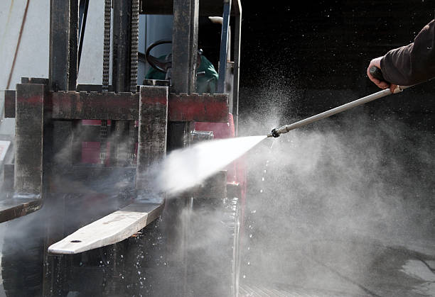 Best Warehouse Cleaning  in Oakwood, GA