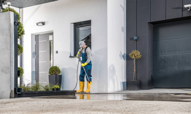 Best Animal Enclosure Cleaning  in Oakwood, GA